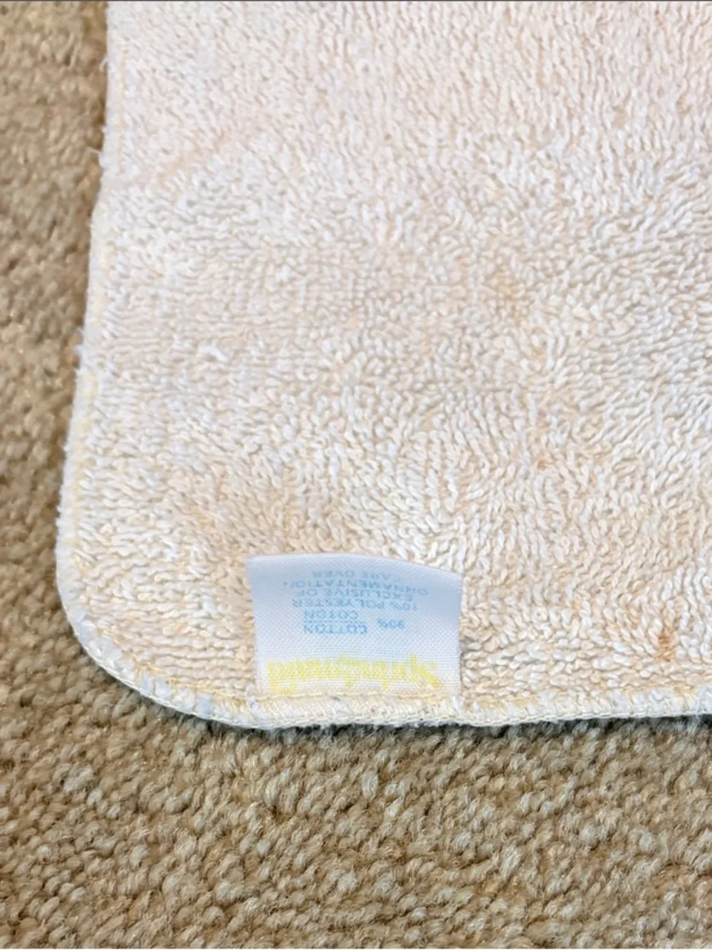 Vintage Springmaid Hand Towel Cream Brown Shell Design